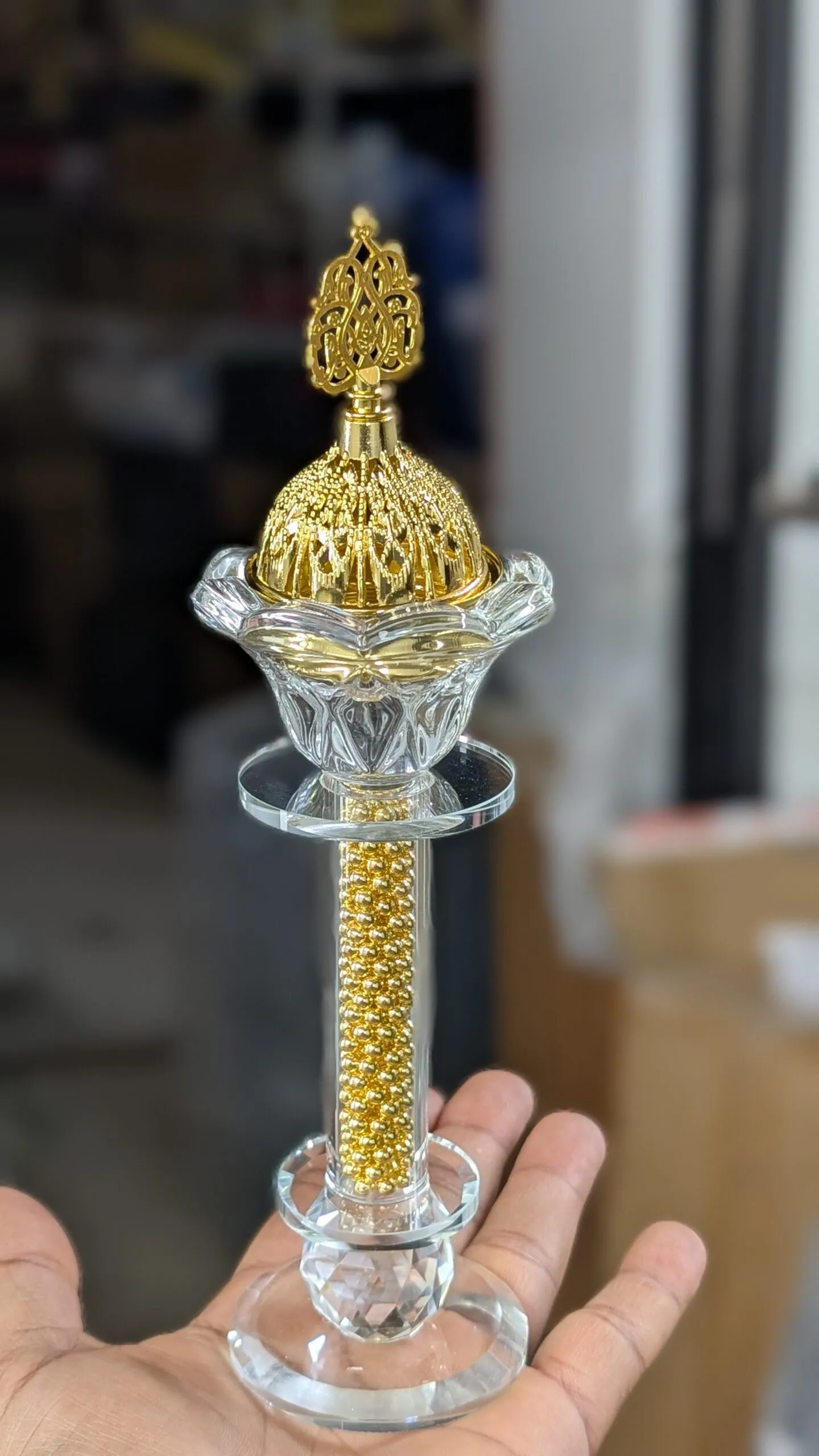 Diffuseur d’encens en cristal – Élégance et parfum raffiné pour intérieur