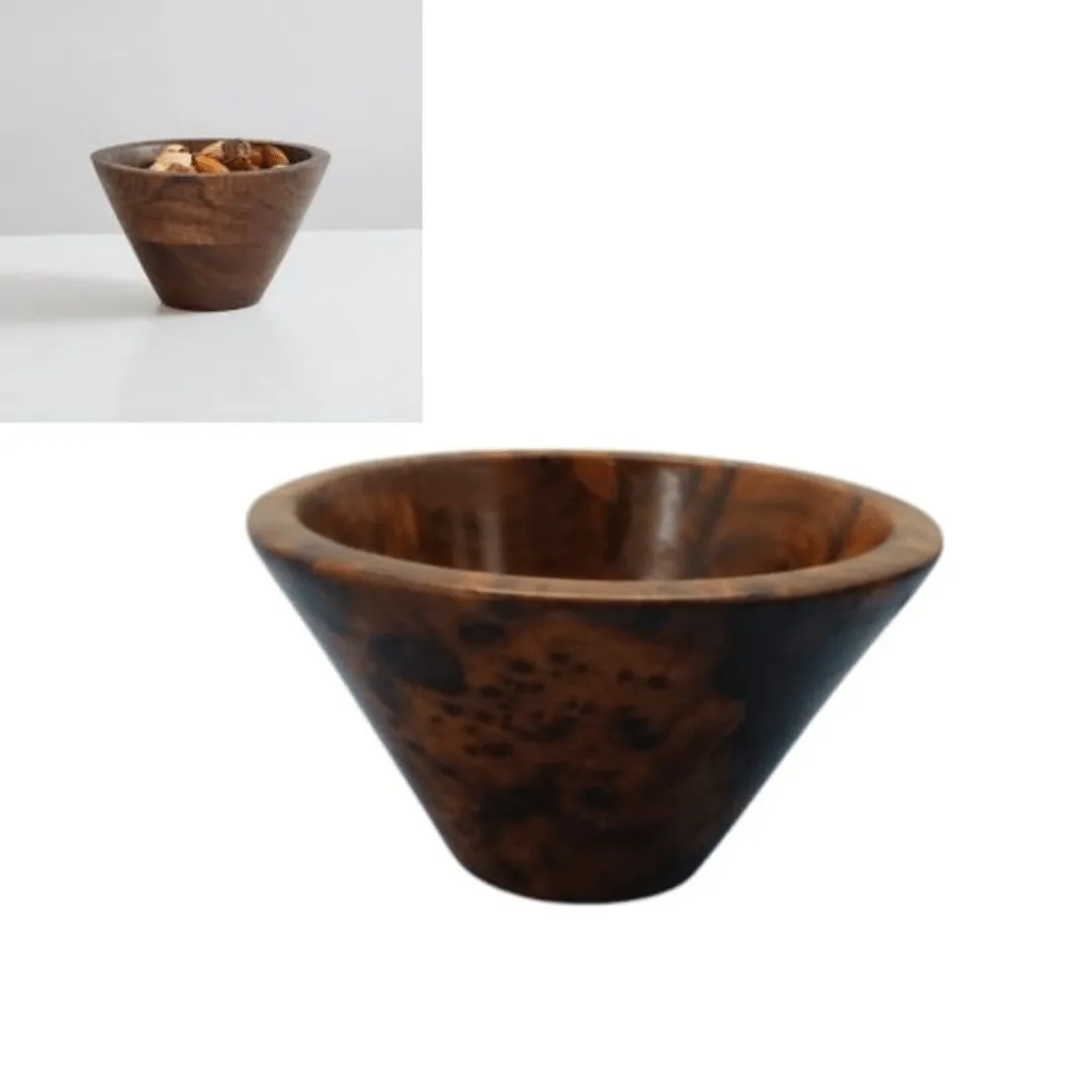 Bol en bois de Thuya avec parois épaisses, mesurant 14 x 9 cm, alliant robustesse et élégance naturelle.