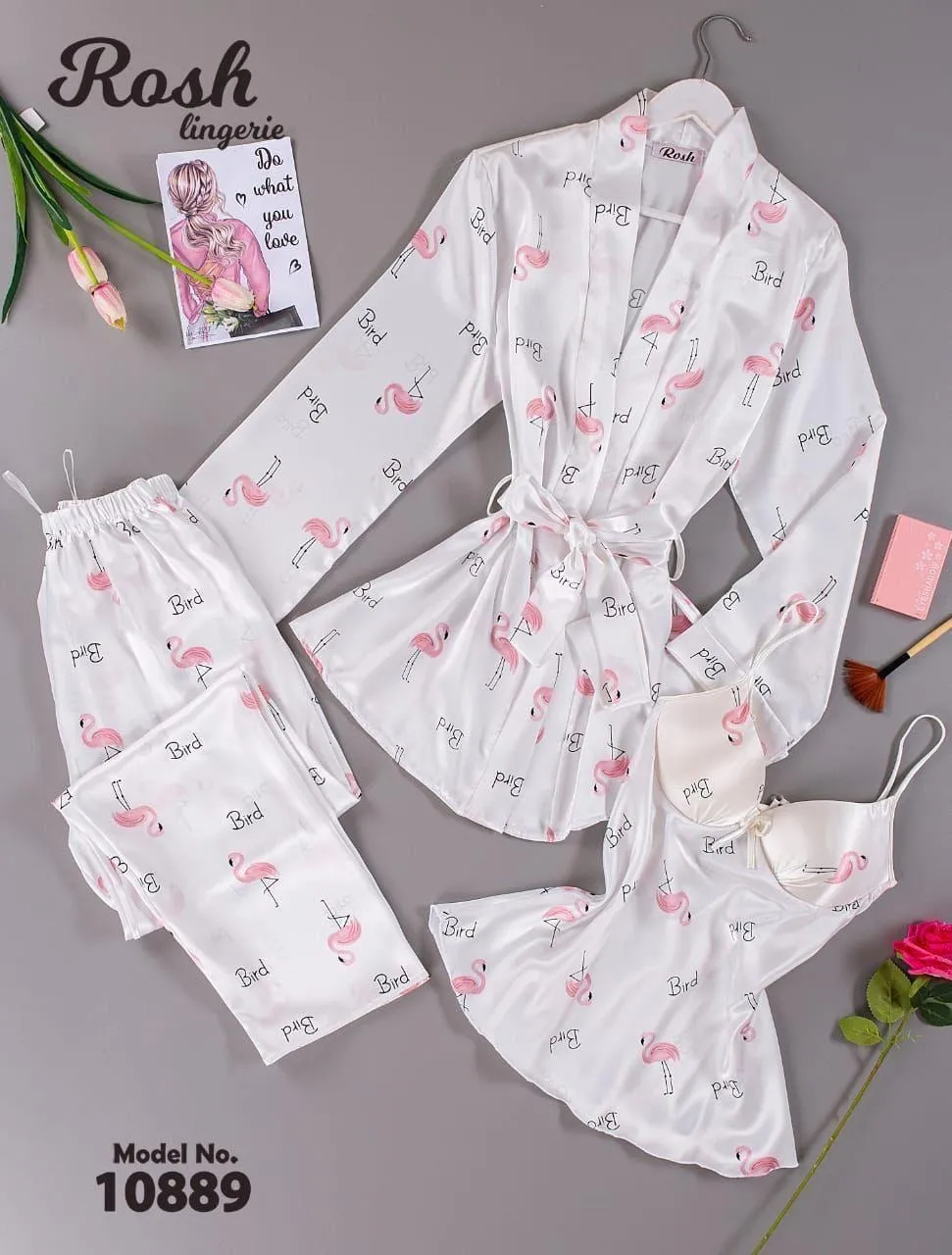 Ensemble de Pyjama 3 pièces Satiné à Imprimé Flamant Rose Pour Femmes