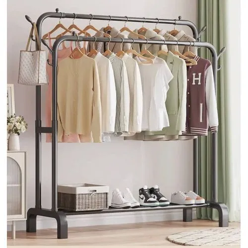 Porte manteau en métal pour vêtements avec porte-chaussures sur pied