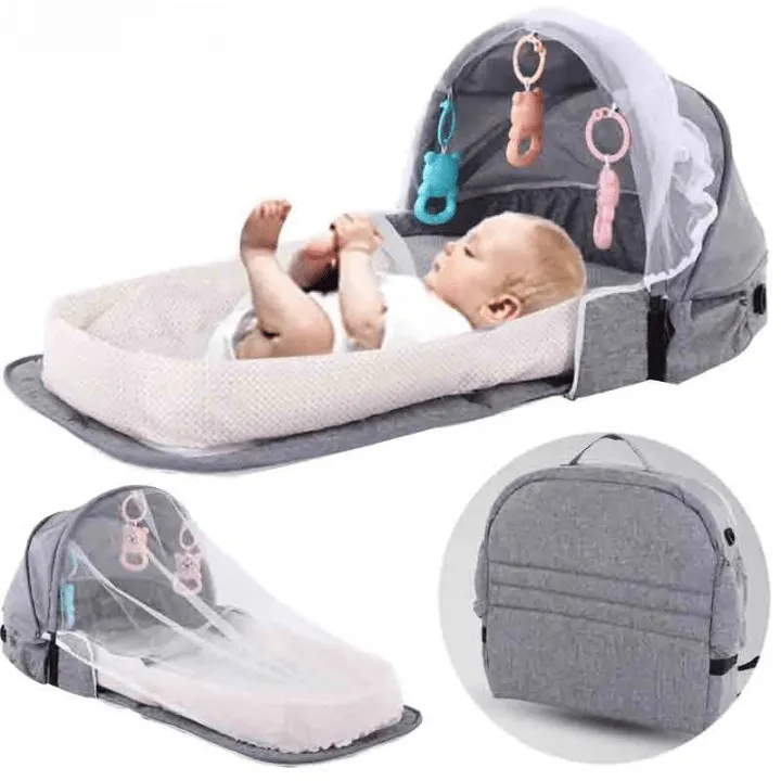 Lit Bébé avec Moustiquaire et Jouets