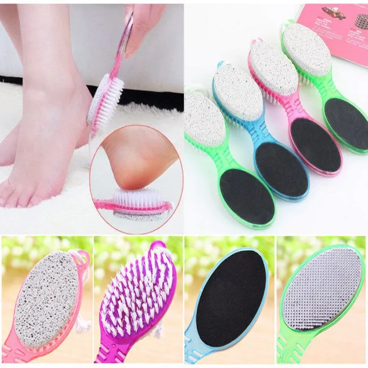 Brosse Exfoliante 4 en 1 à Technologie Volcanique (colleur aléatoire)
