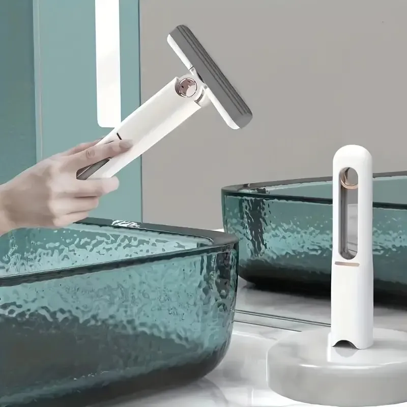 Nettoyez en toute facilité avec notre Mini Balai Pratique