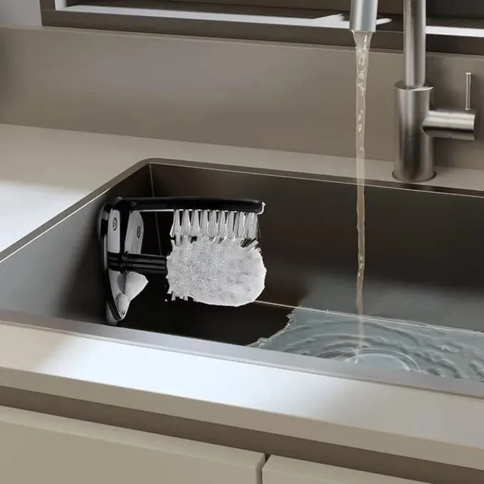 Éclat sans effort La Double Brosse de Cuisine pour Rondelles de Verre sur Pied
