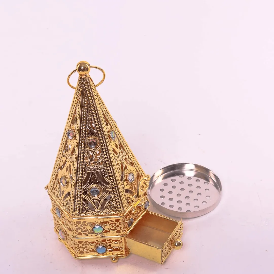Brûle-encens en métal du Moyen-Orient avec glace saphir