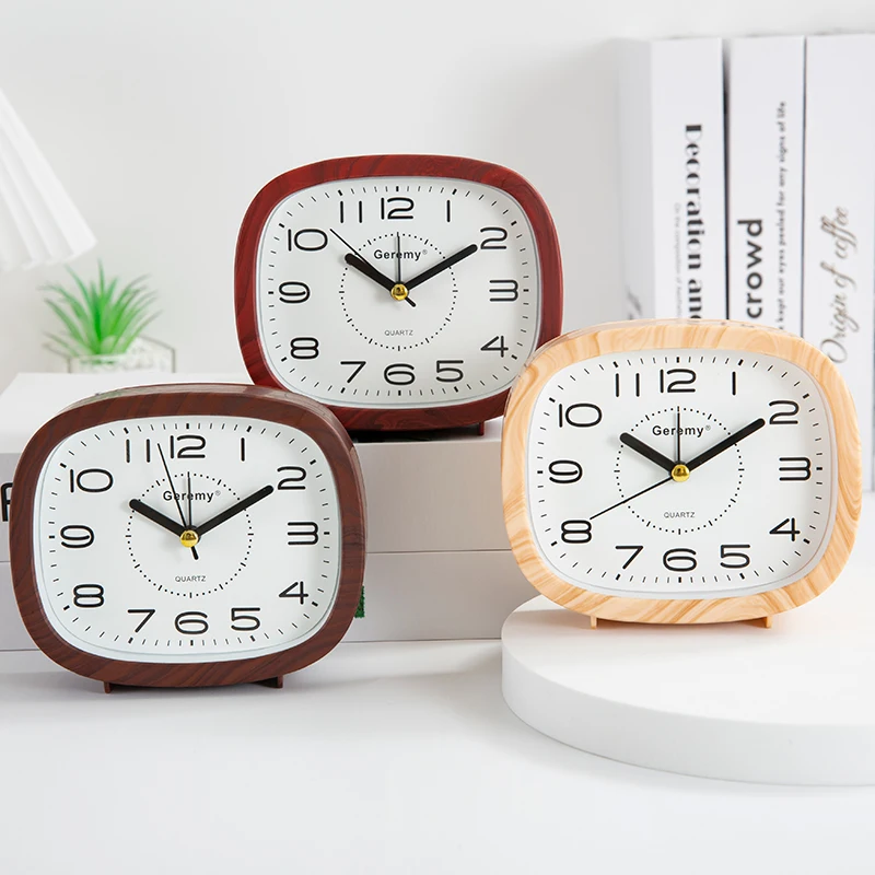 Réveil Analogique Carré - Design Finition Bois