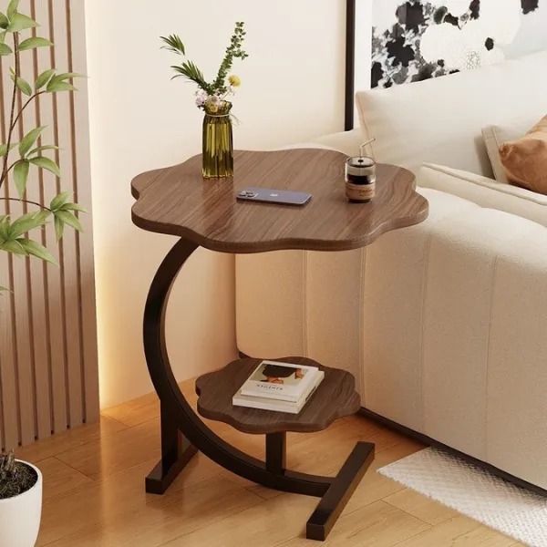 Table d’appoint à deux niveaux avec étagère pour salon et chambre