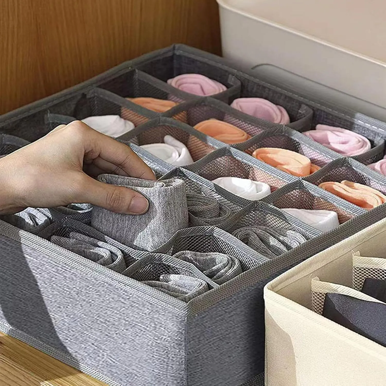 Organiseur pliable 24 alvéoles pour chaussettes, cravates, lingerie et accessoires