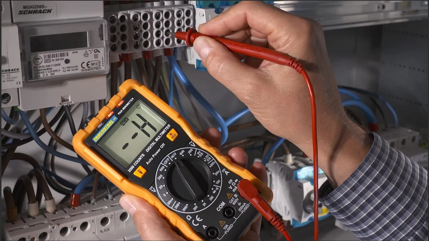 Performances Fiables Découvrez le Multimètre Numérique ADEGSO 600 V avec Testeur de Tension Sans Contact