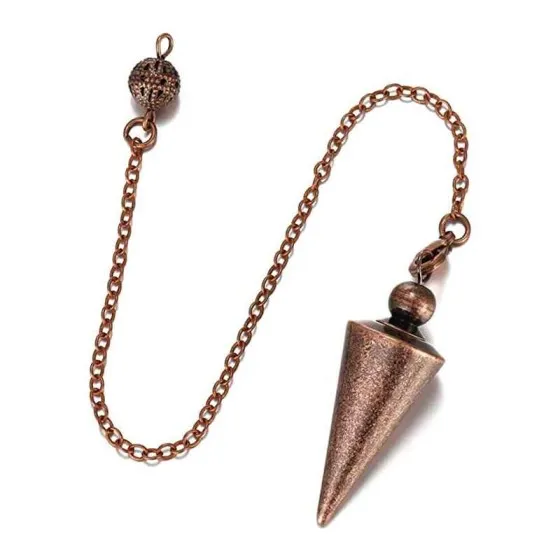 Pendentif Cône en Métal, Un Accessoire Chic et Tendance