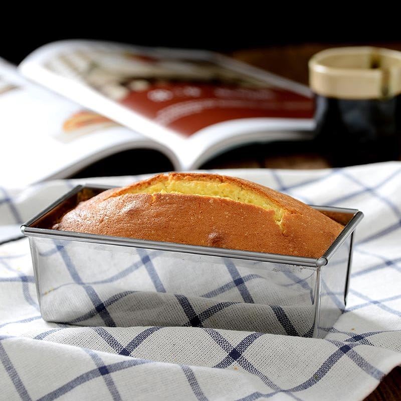 Moule de cuisson pour gâteau, pratique et résistant